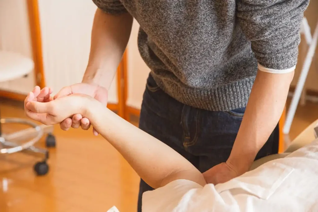 managing withdrawal symptoms the heroin detox program