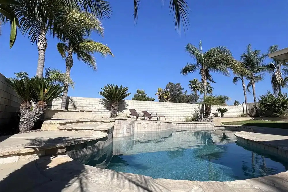 outdoor pool at west coast detox center in souther california