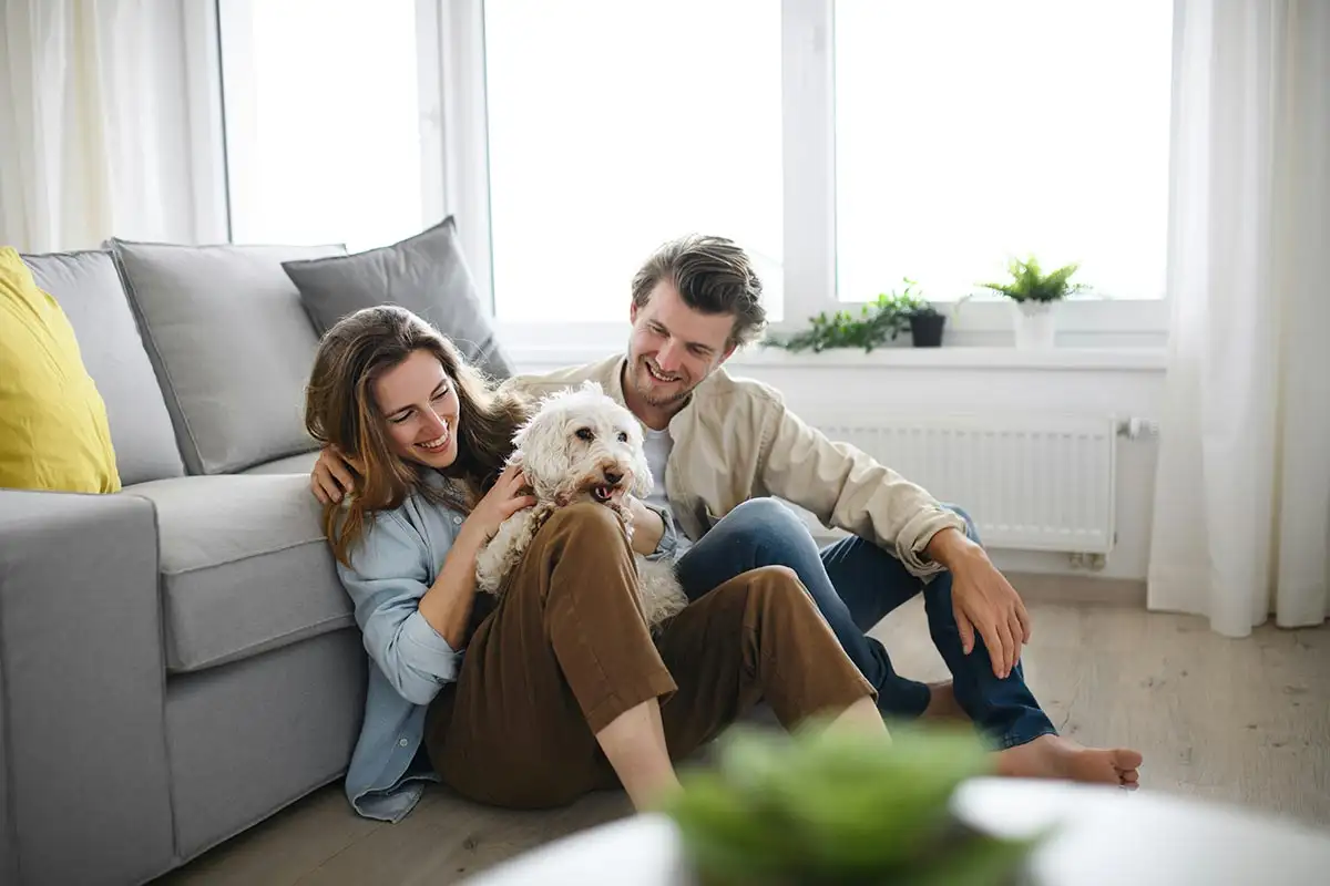 young couple with their pet in drug and alcohol rehab center in southern california