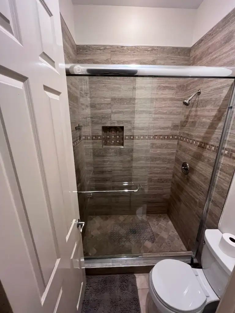West Coast Detox Cleveland House bathroom with toilet and shower area