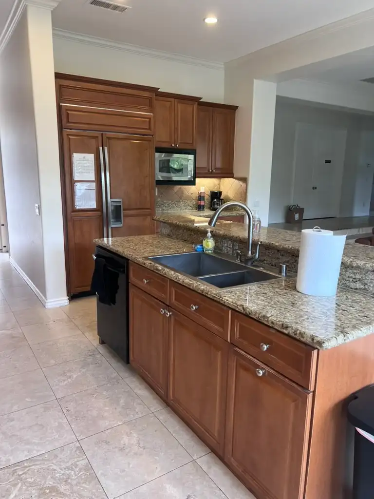 West Coast Detox Cleveland House counter top kitchen
