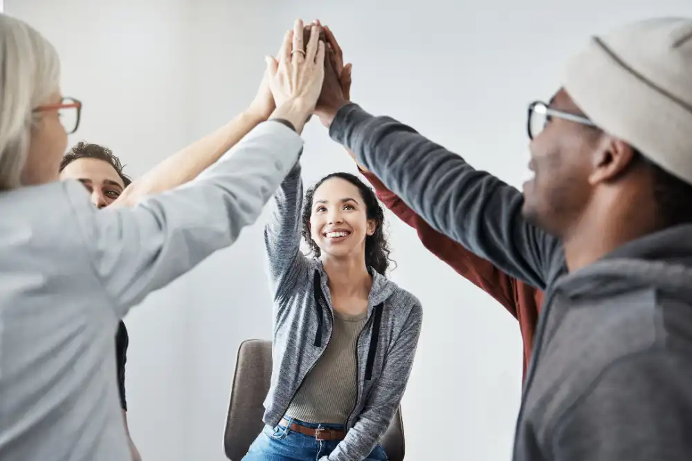 Support in Group for High Five