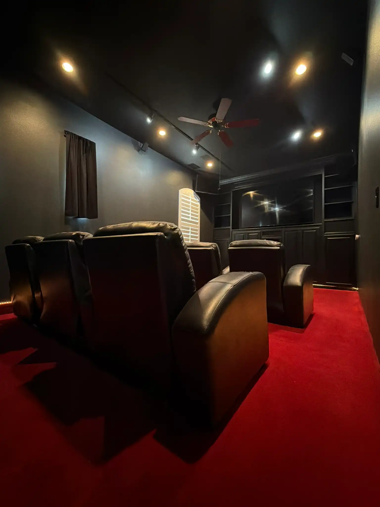 West Coast Detox Cleveland House Entertainment Room