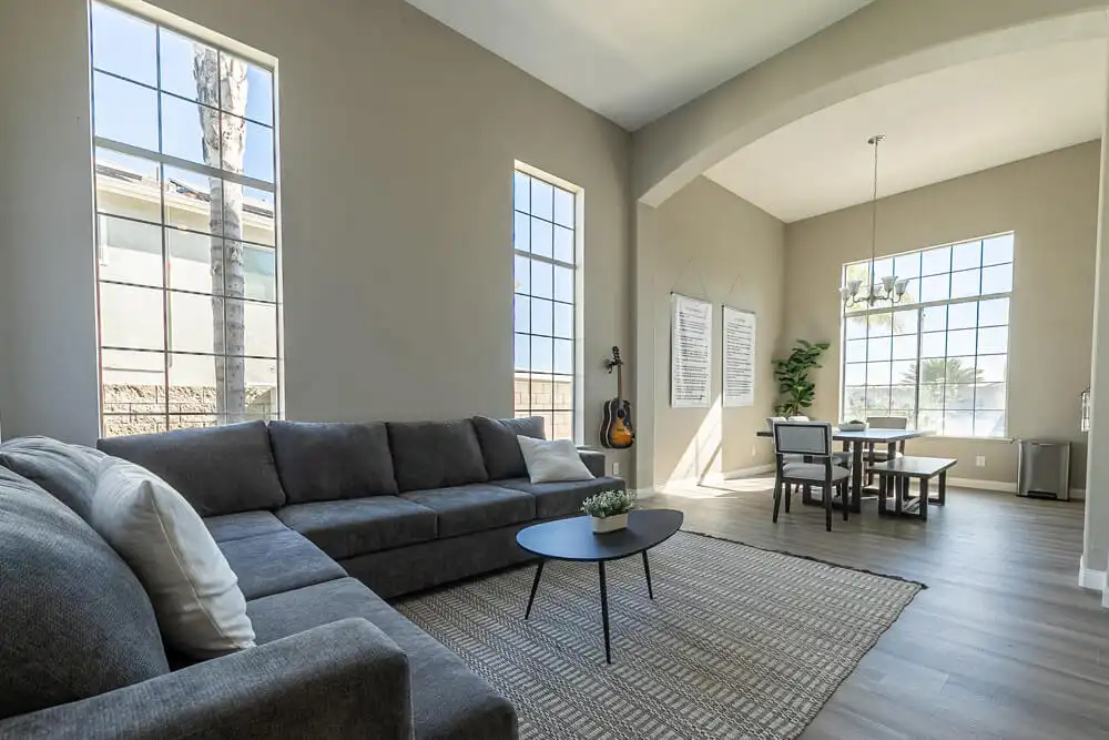 Living room at West Coast Detox